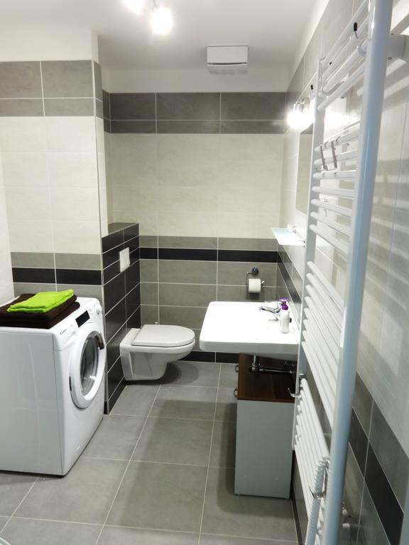 Apartments 4U Center + Free Parking Olomouc Buitenkant foto