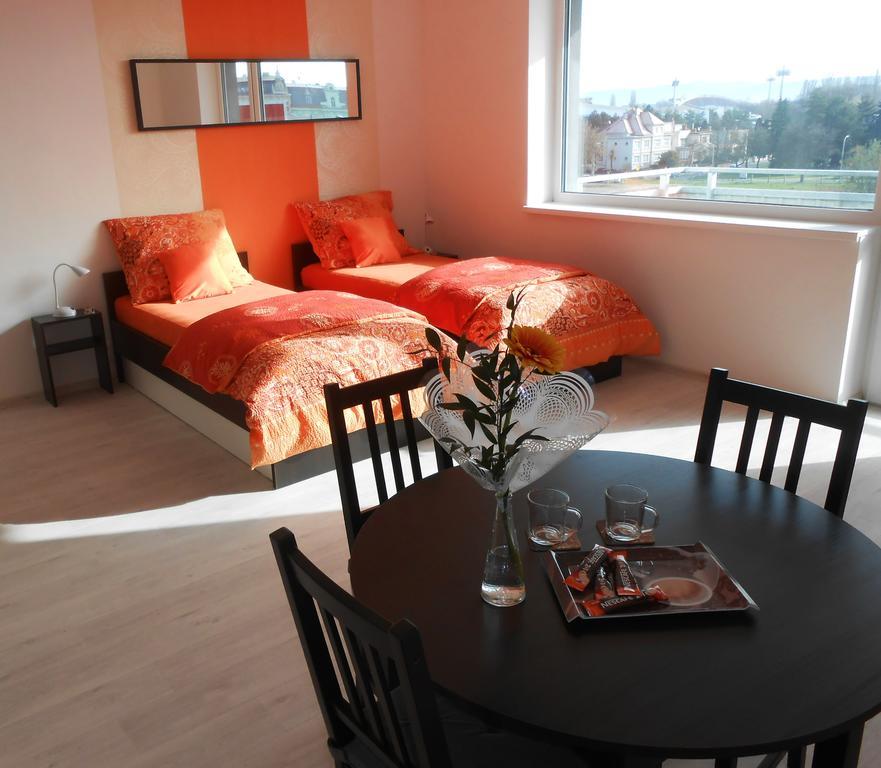Apartments 4U Center + Free Parking Olomouc Buitenkant foto