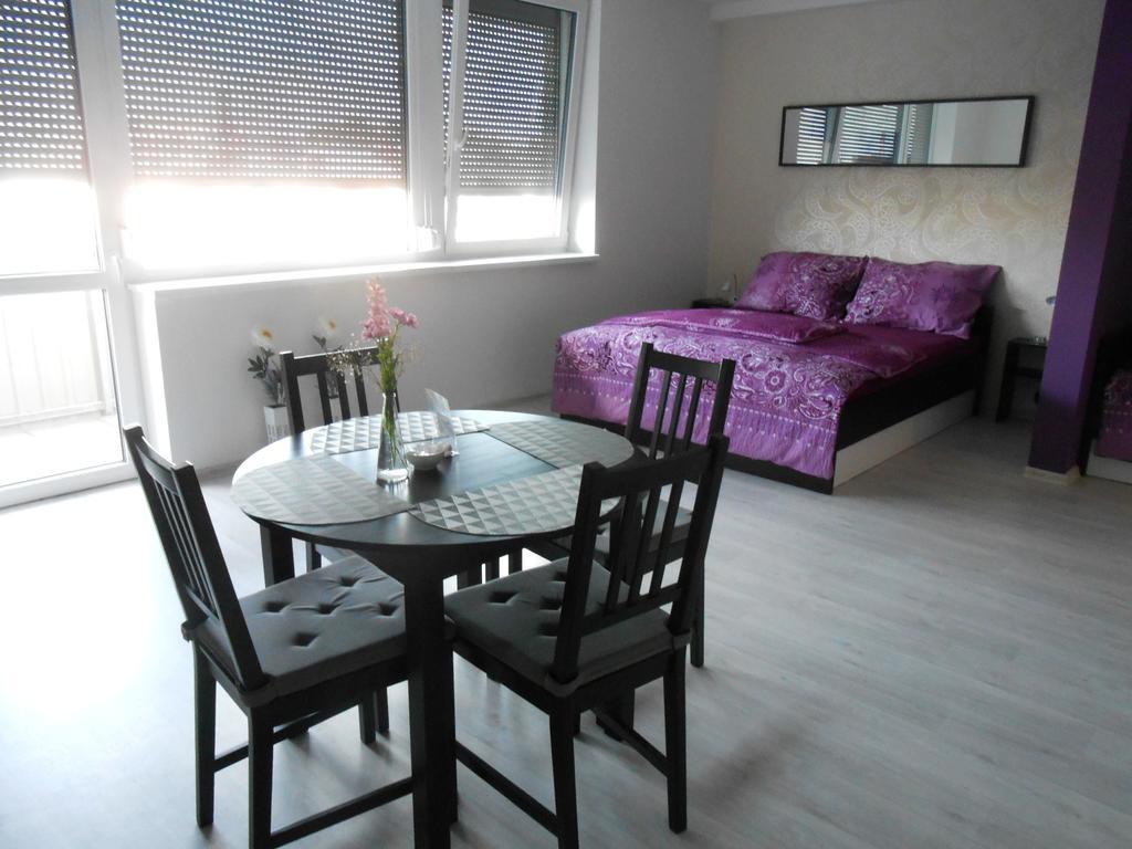Apartments 4U Center + Free Parking Olomouc Buitenkant foto