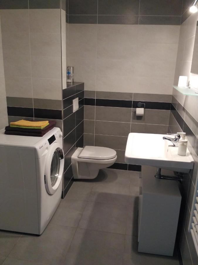 Apartments 4U Center + Free Parking Olomouc Buitenkant foto